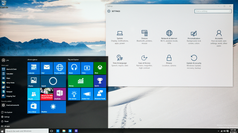 windows 10 start menu and settings window